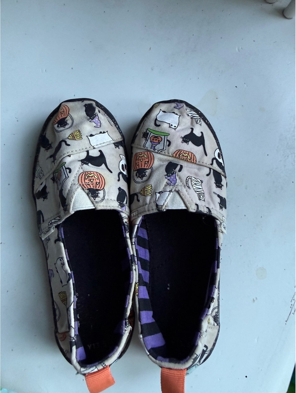 TOMS Halloween Themed Slip-On Shoes Size 13.5 US Kids